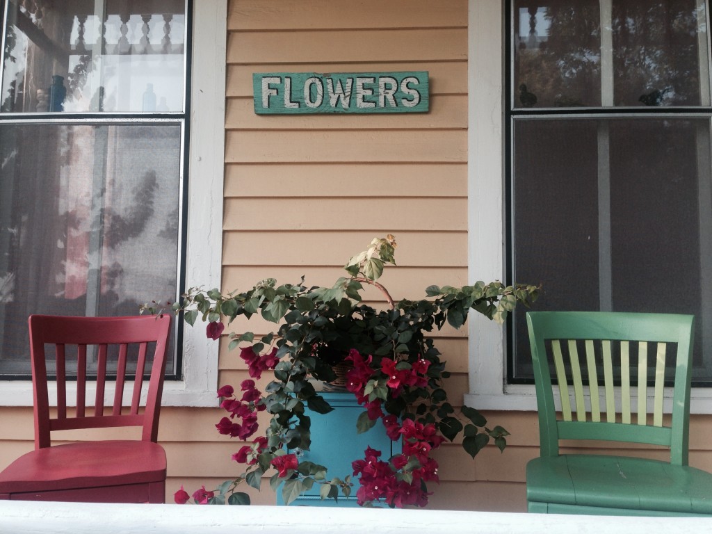 AnnieWilderBlog_PorchChairs+Flowers